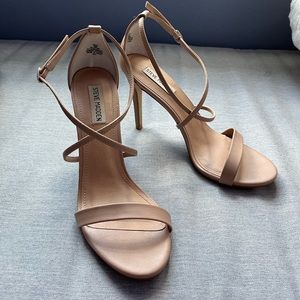 Steve Madden Feliz Nude Strappy Heels